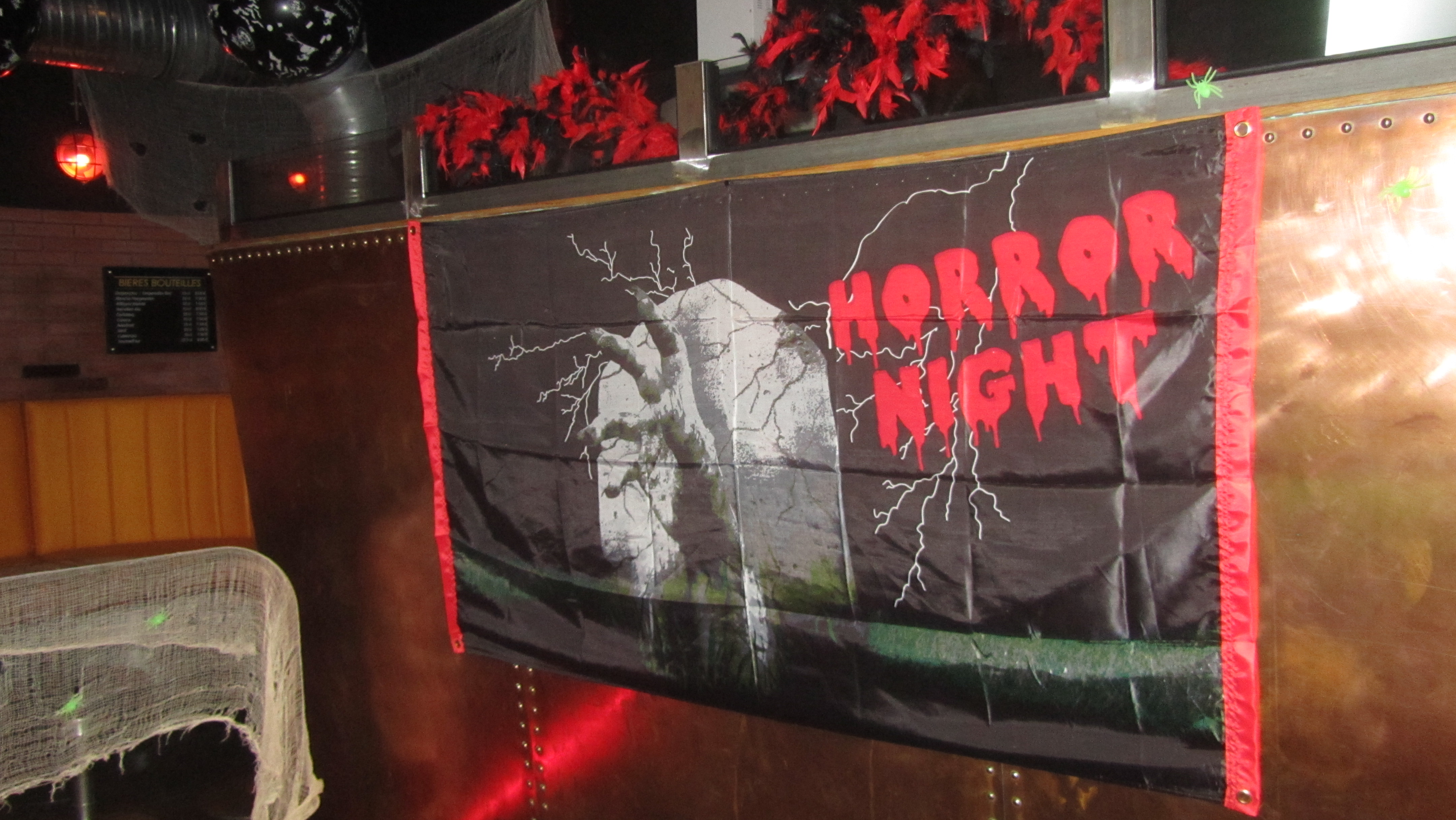 décoration bannière horror night pour soiree de l horreur